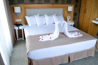 Отель Sputnik Hotel Batumi Батуми Двухместный номер Делюкс с 1 кроватью и гидромассажной ванной-13